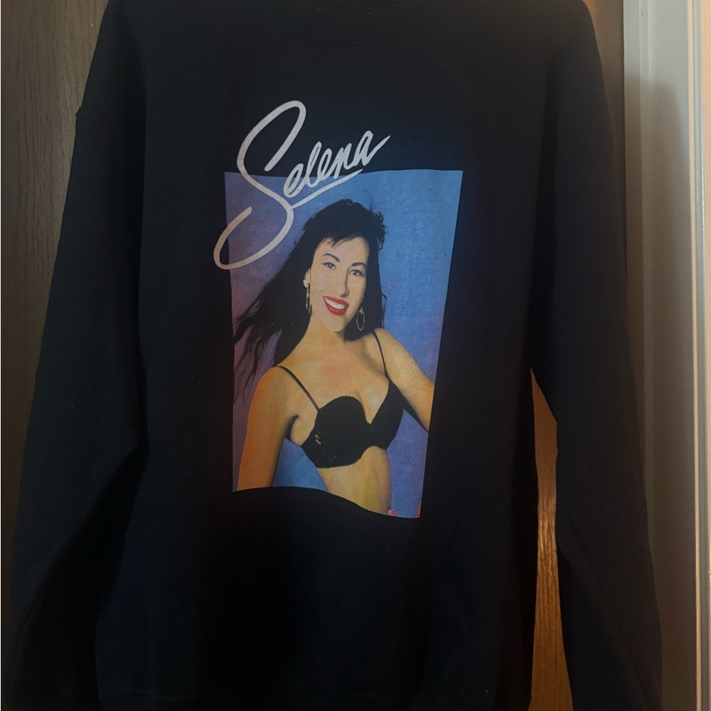 Black Graphic Women's Crew Neck Sweater